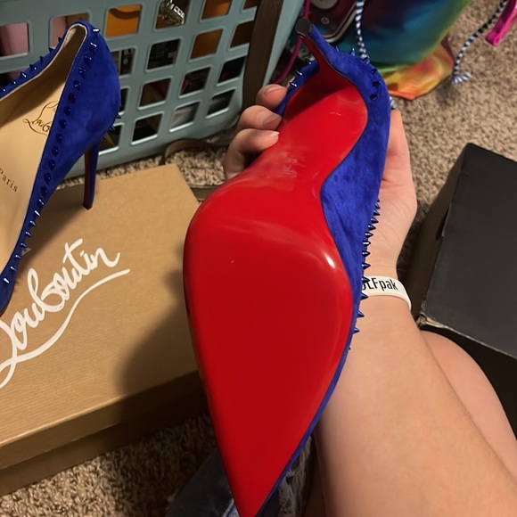 never worn! size 9.5 christian louboutins - Picture 2 of 6